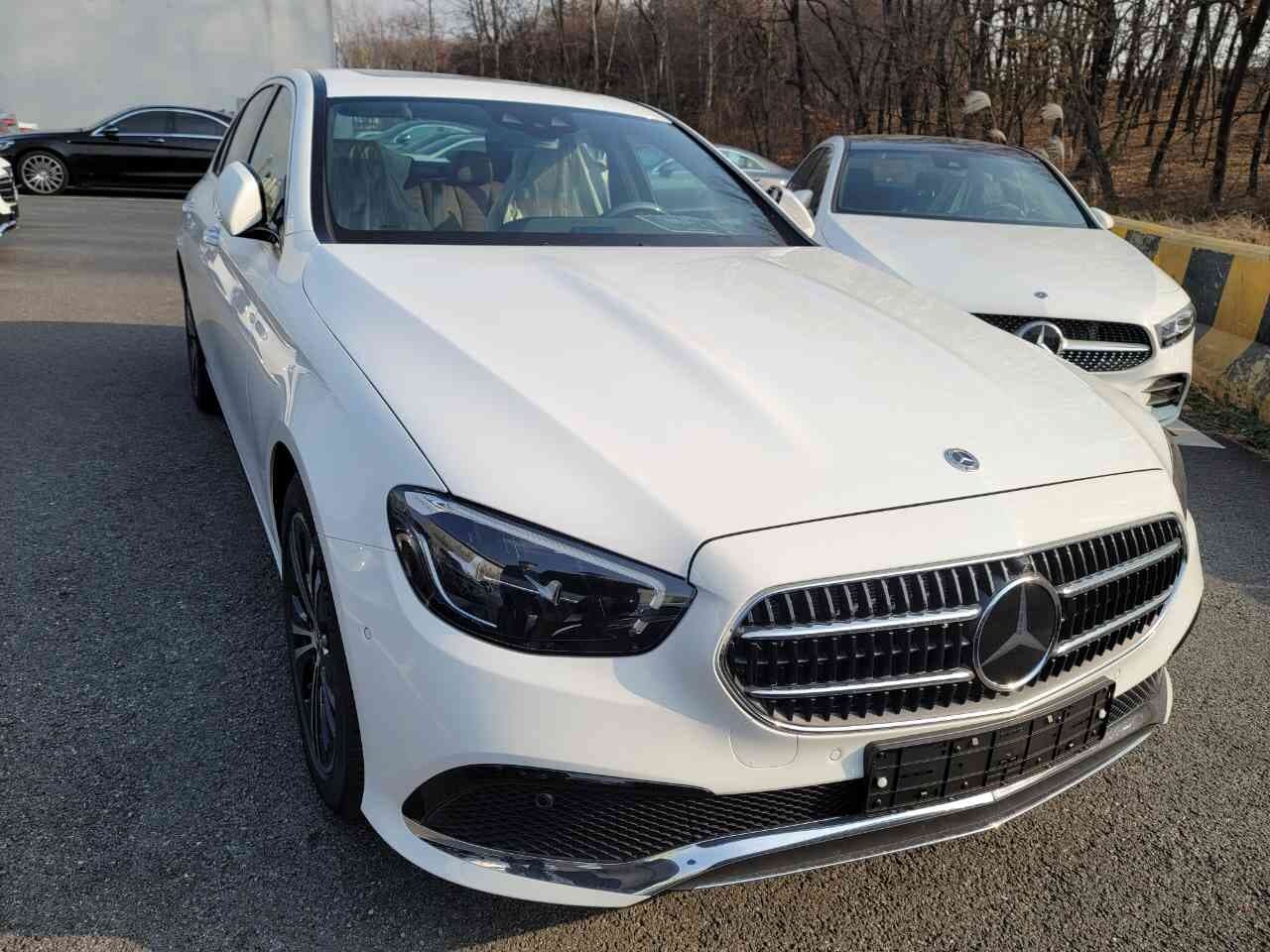 벤츠 E-클래스 E 250 아방가르드 게시글 썸네일