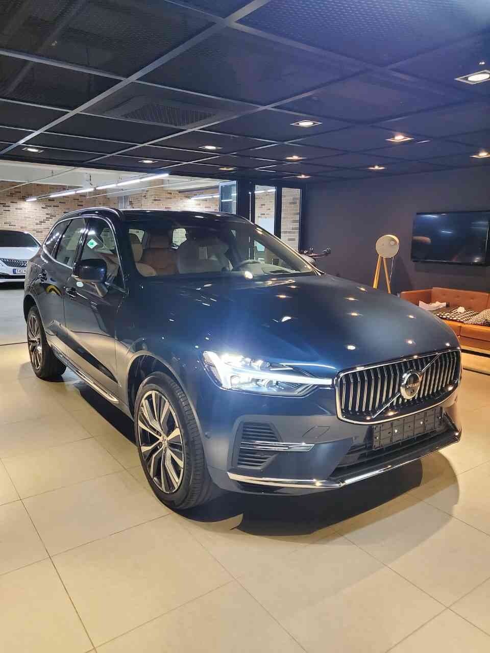 볼보 XC60 T8 인스크립션 게시글 썸네일