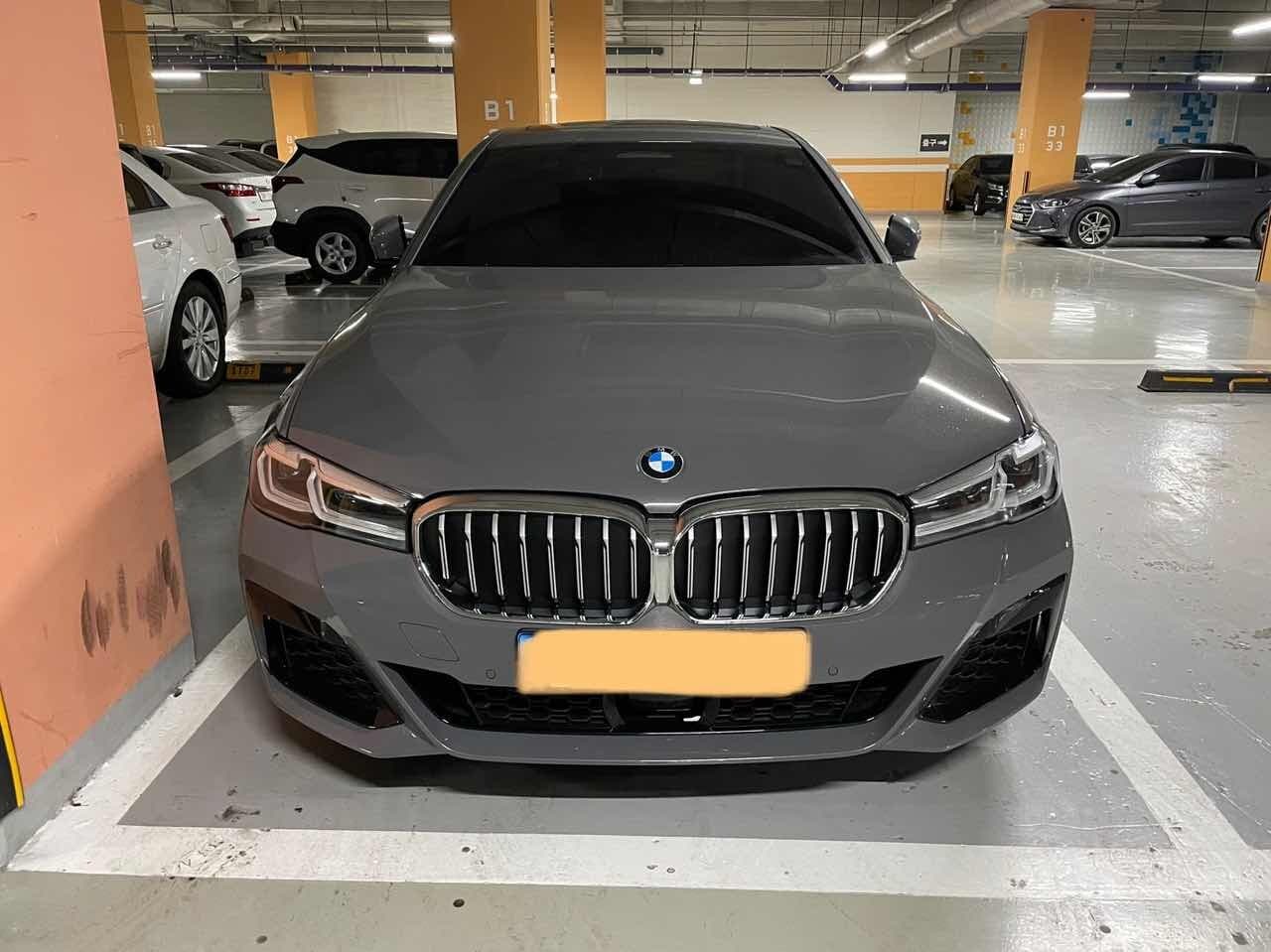 BMW 5시리즈 520i M 스포츠 패키지 게시글 썸네일
