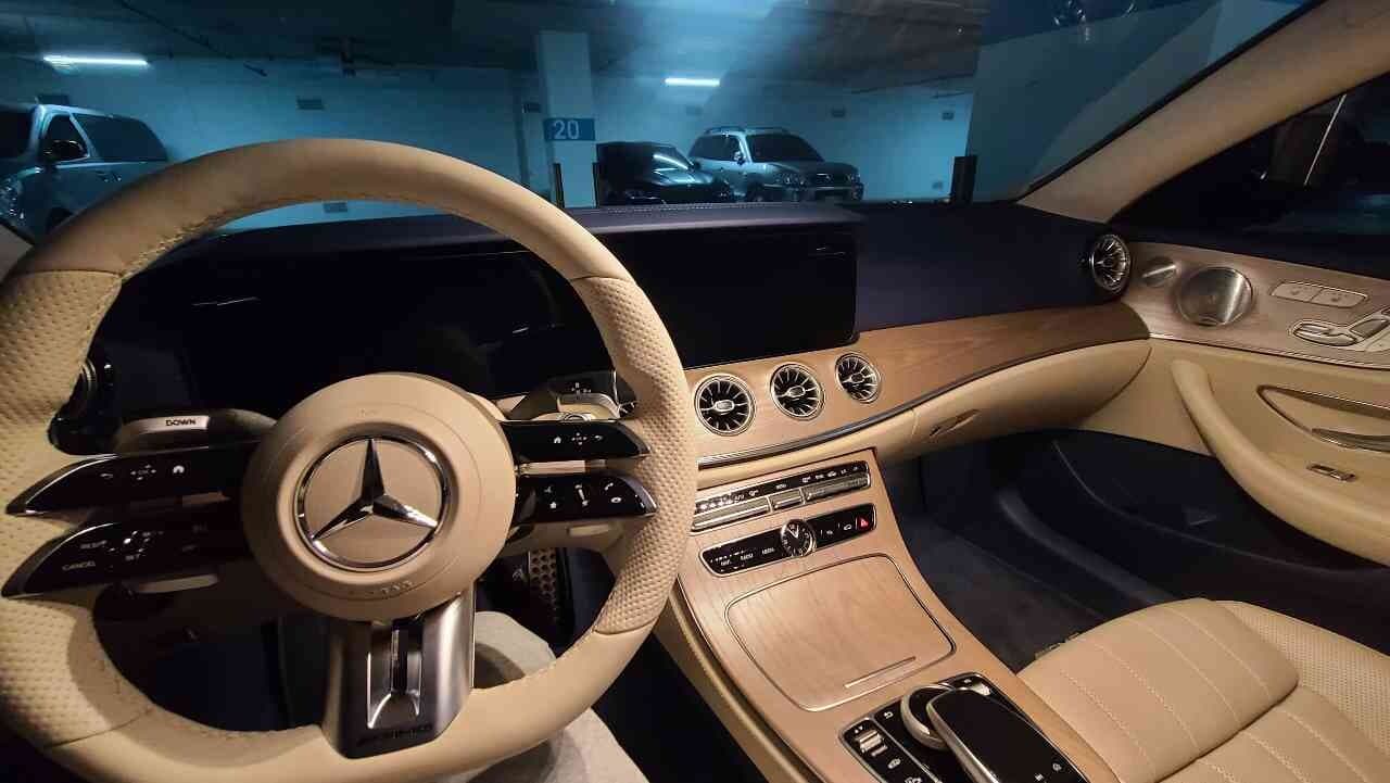 벤츠 E-클래스 E 400 4Matic 쿠페 게시글 썸네일