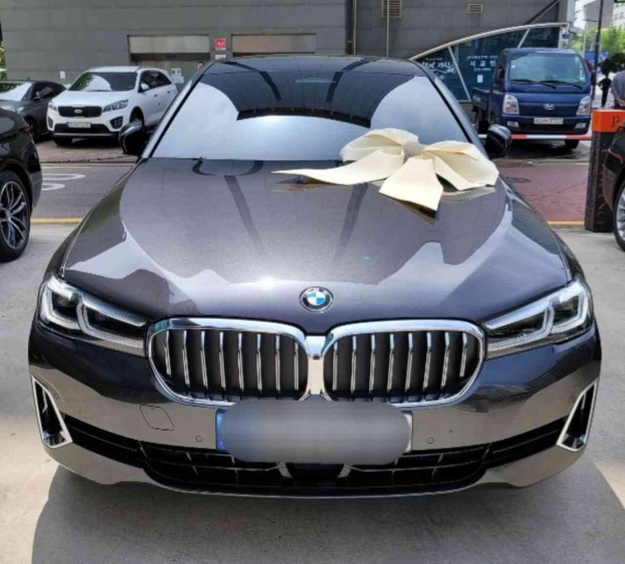 BMW 5시리즈 520i 럭셔리 P1 게시글 썸네일