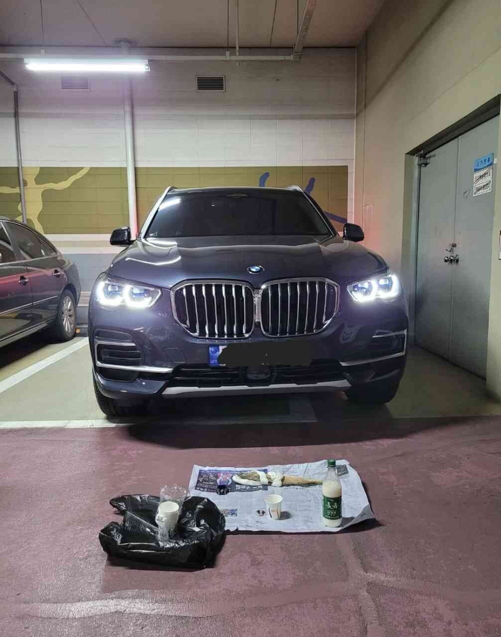 BMW X5 xDrive 40i xLine 7인승 P1-1 게시글 썸네일