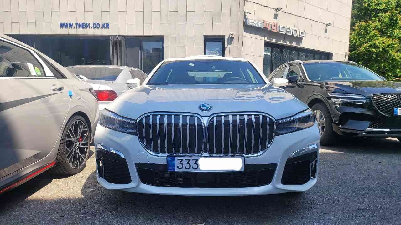 BMW 7시리즈 740Li xDrive M 스포츠 패키지 P1 게시글 썸네일