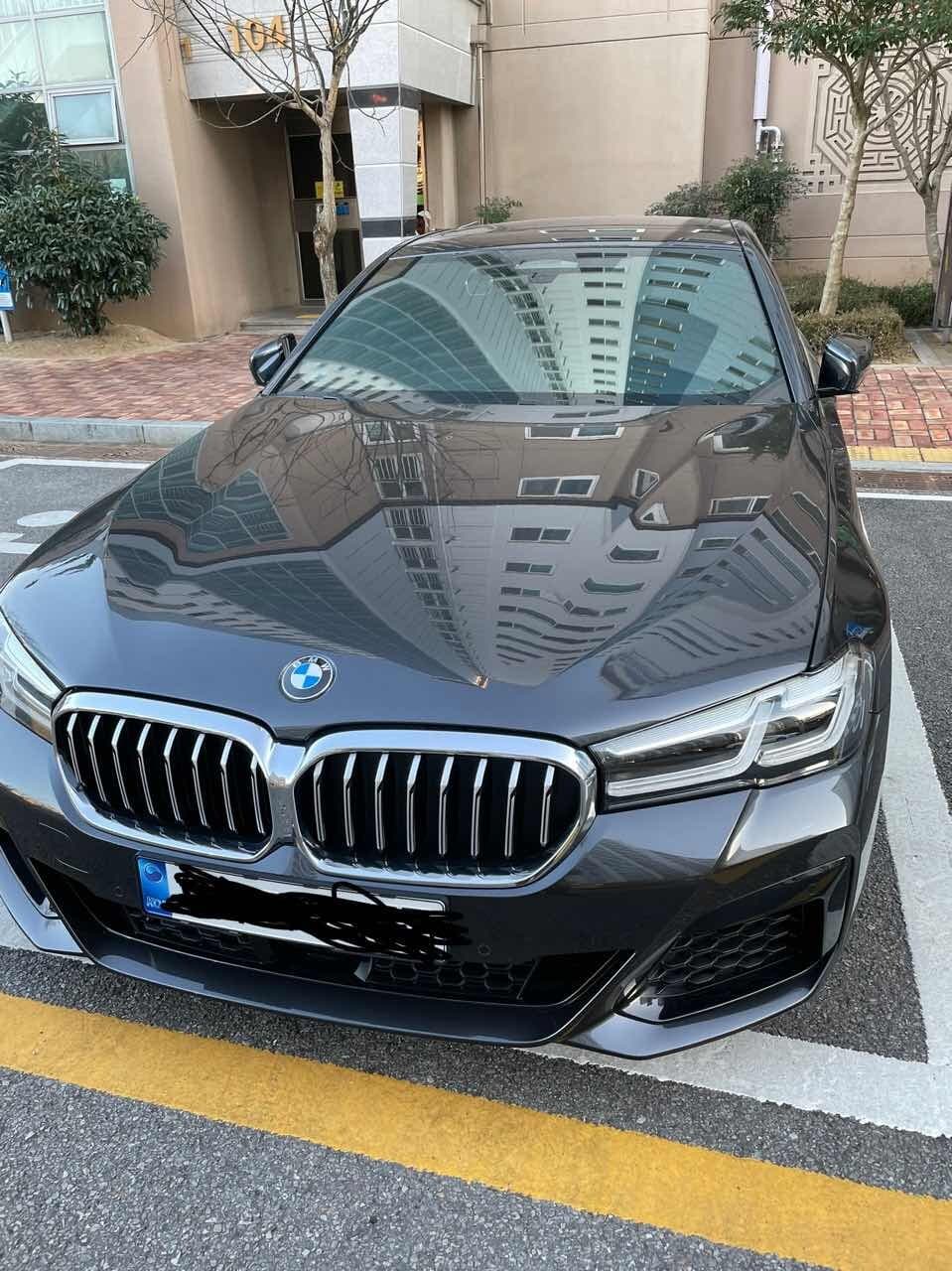 BMW 5시리즈 520i M 스포츠 패키지 게시글 썸네일