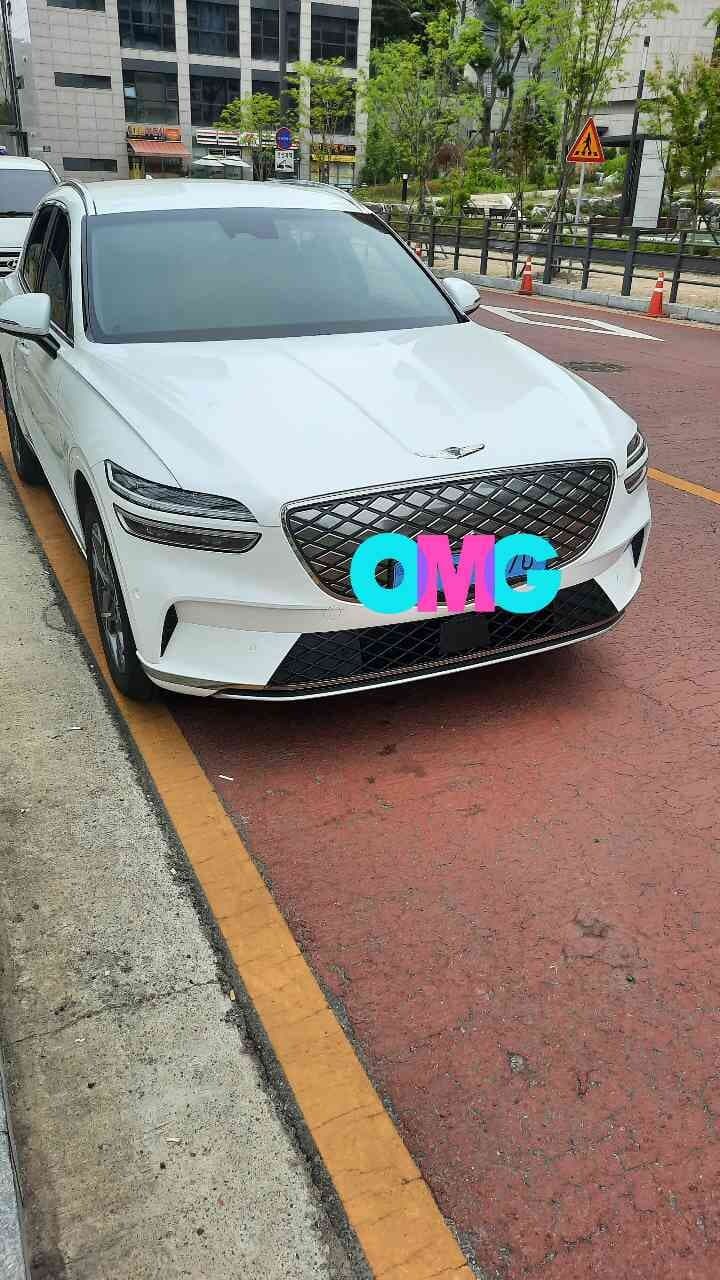 제네시스 일렉트리파이드 GV70 e-AWD 파퓰러 패키지 게시글 썸네일