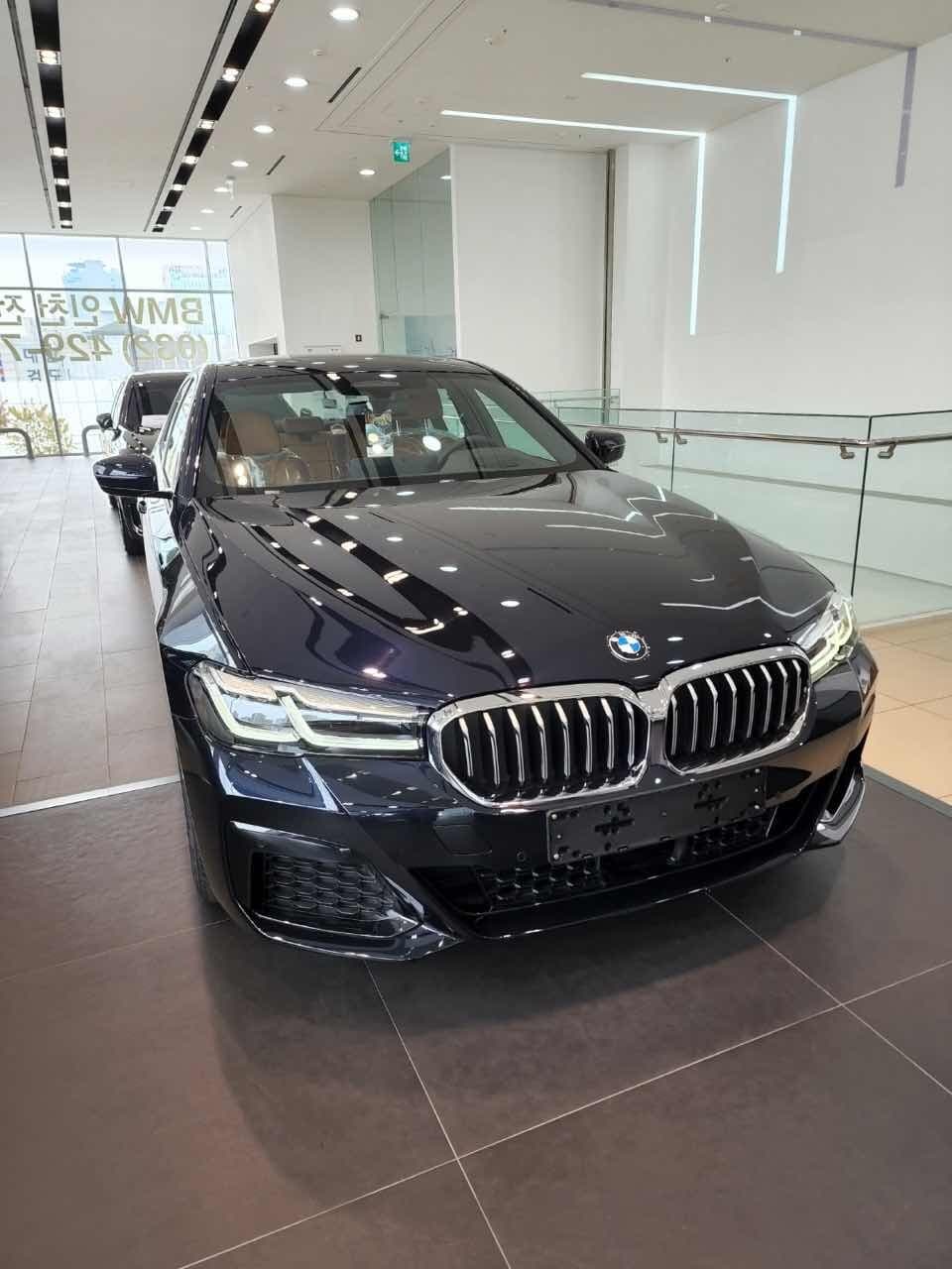 BMW 5시리즈 520i M 스포츠 패키지 P2 게시글 썸네일