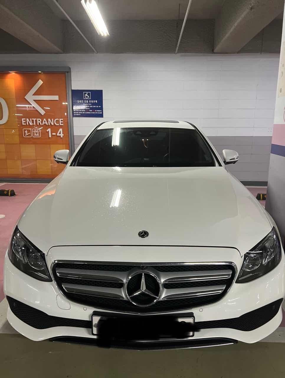 벤츠 E-클래스 E 300 4Matic 아방가르드 게시글 썸네일