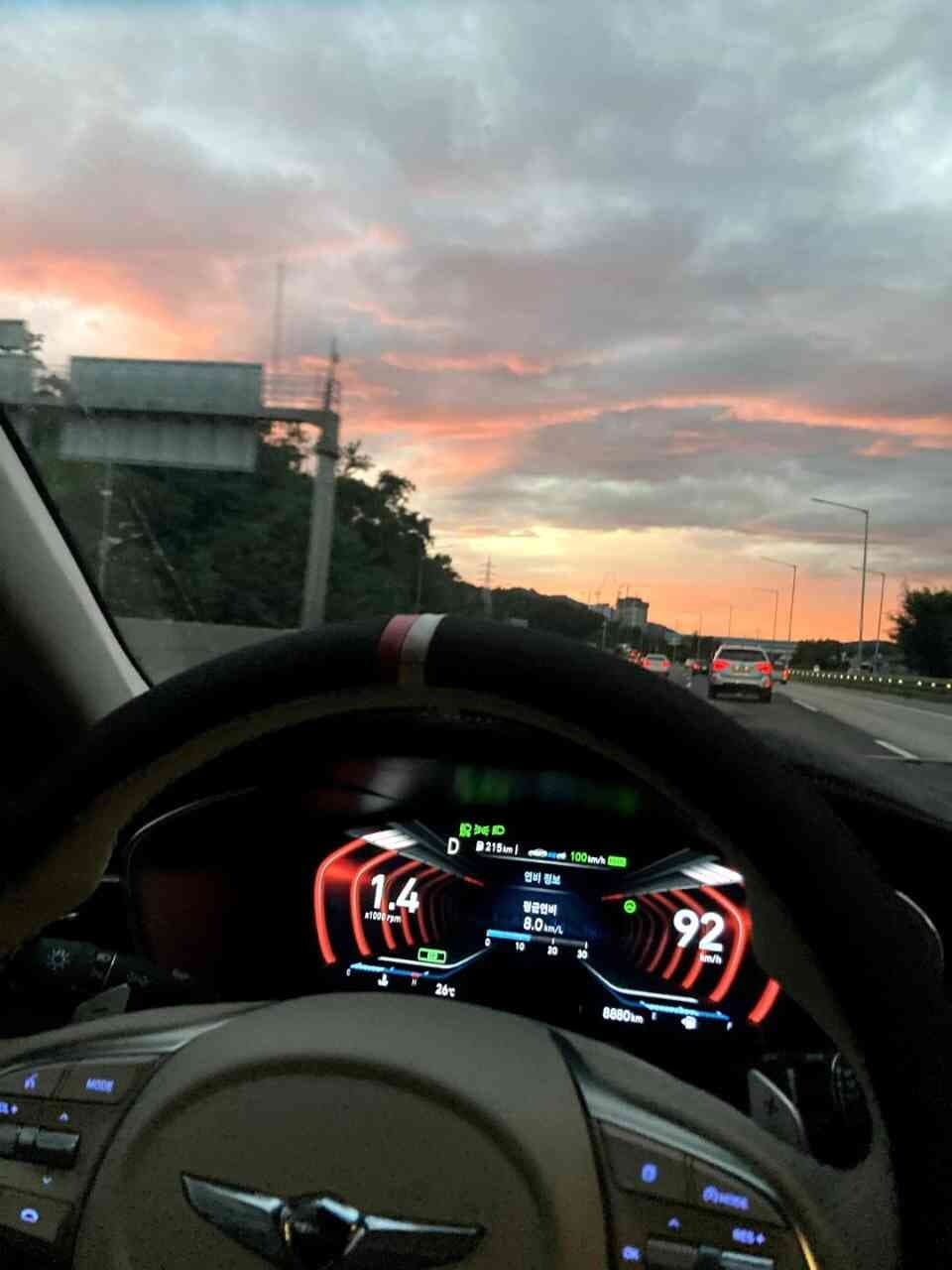 제네시스 G70 3.3T 스포츠 프레스티지 HTRAC 게시글 썸네일