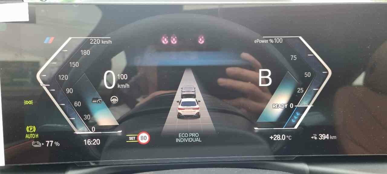 BMW i4 eDrive 40 그란쿠페 M 스포츠 게시글 썸네일