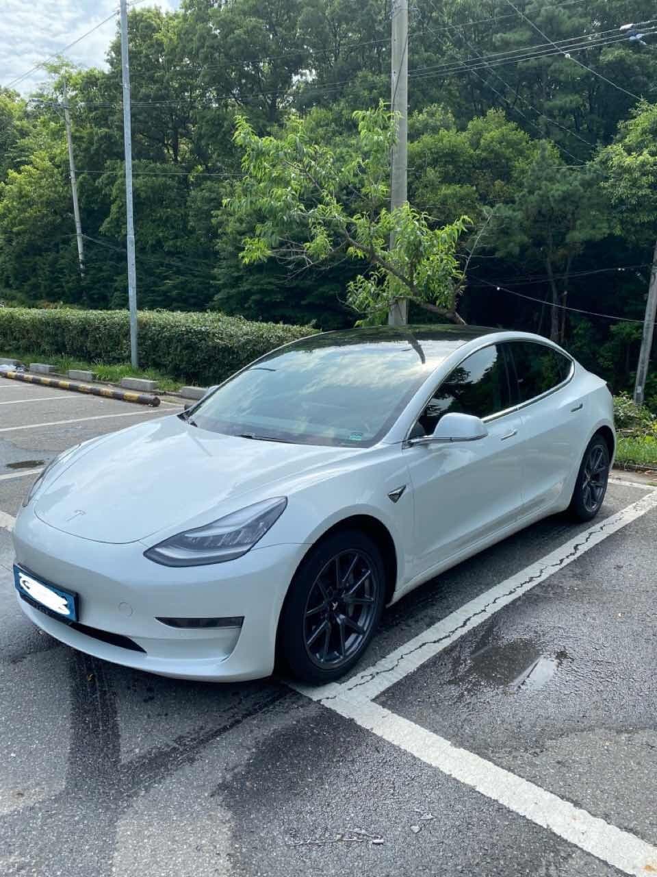 테슬라 모델 3 롱레인지 게시글 썸네일