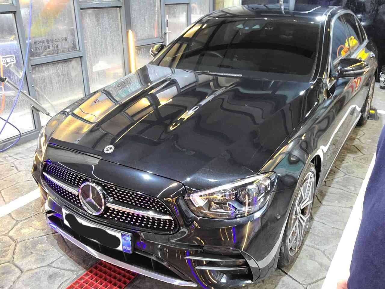 벤츠 E-클래스 E 220d 4MATIC AMG 라인 게시글 썸네일