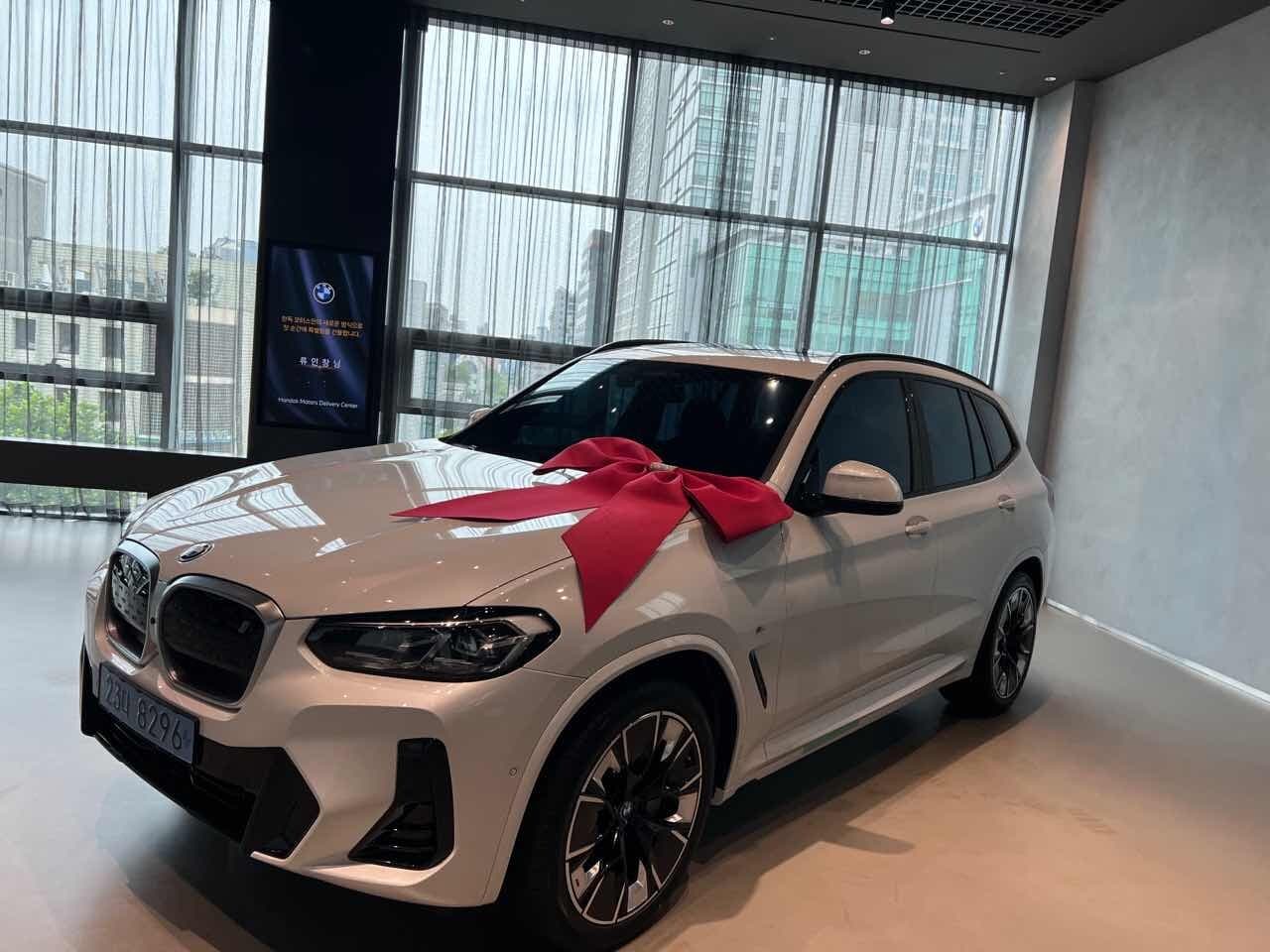 BMW iX3 M 스포츠 P2 게시글 썸네일