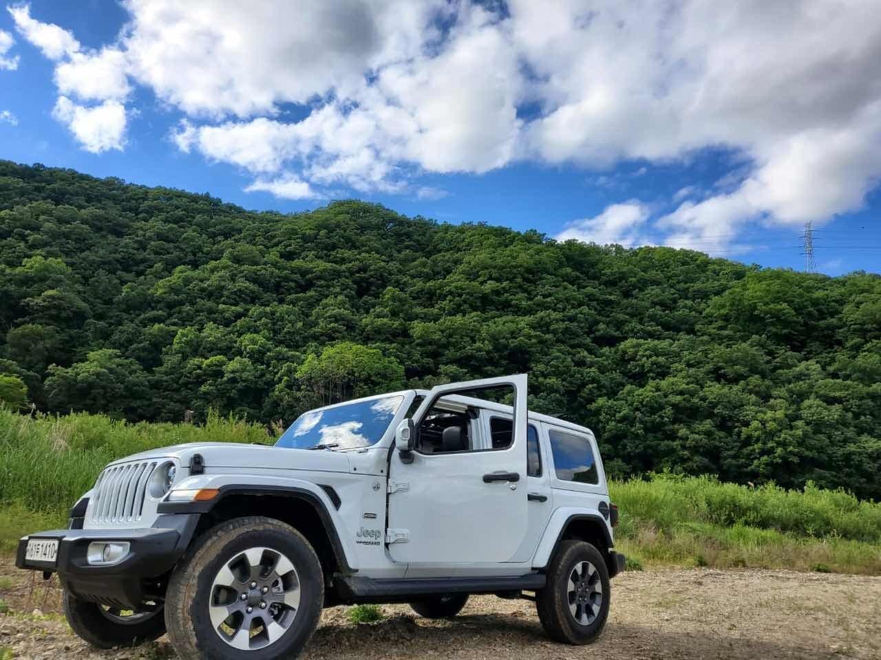 지프 랭글러 오버랜드 파워탑 4도어 게시글 썸네일