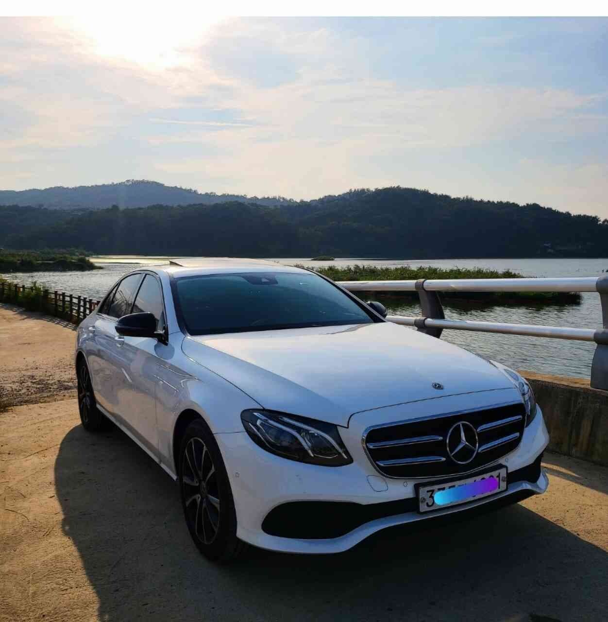 벤츠 E-클래스 E 250 아방가르드 게시글 썸네일