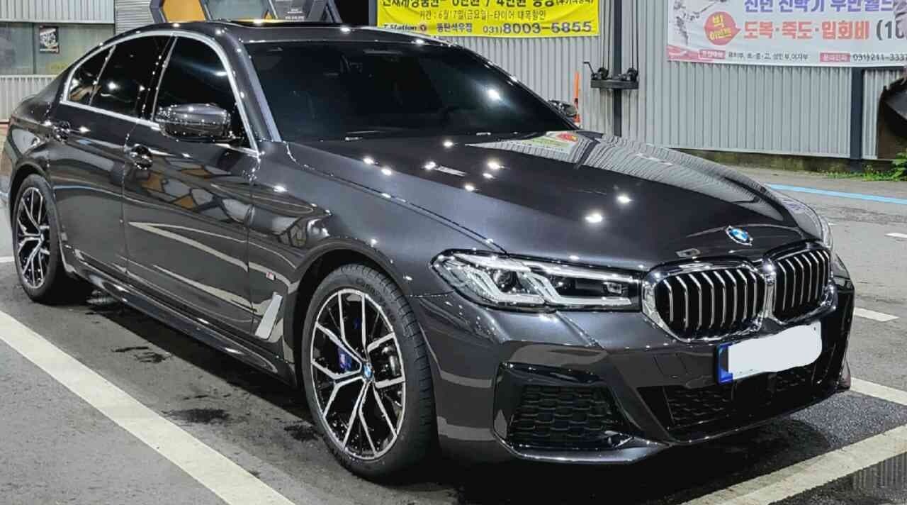 BMW 5시리즈 530i xDrive M 스포츠 패키지 P2-2 게시글 썸네일