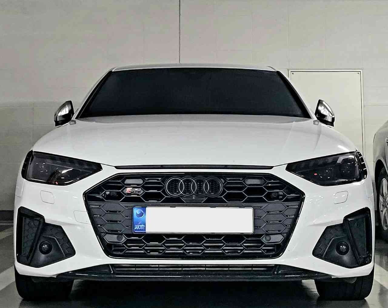 아우디 S4 TFSI 게시글 썸네일