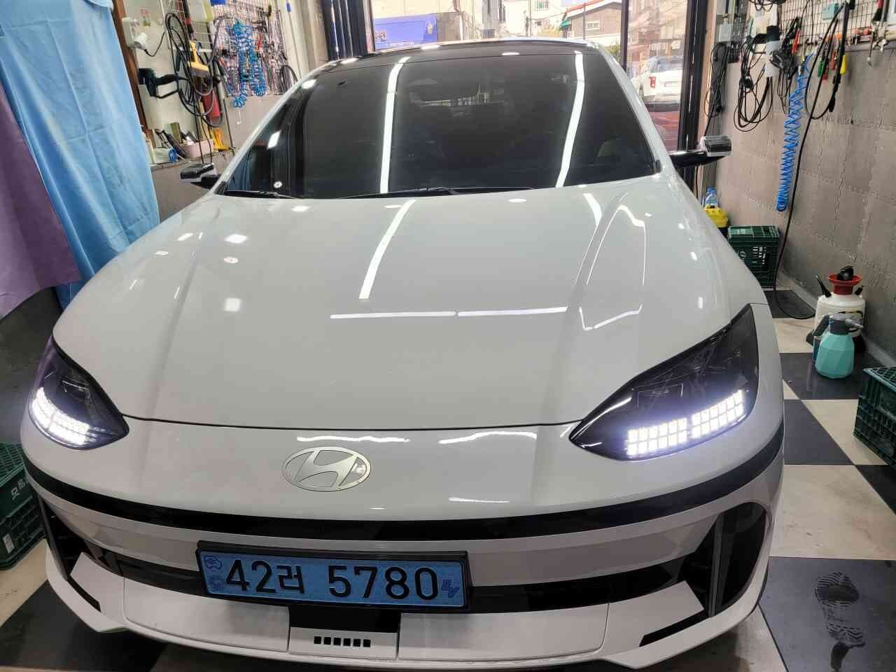 현대 아이오닉6 롱레인지 프레스티지 H-TRAC 게시글 썸네일