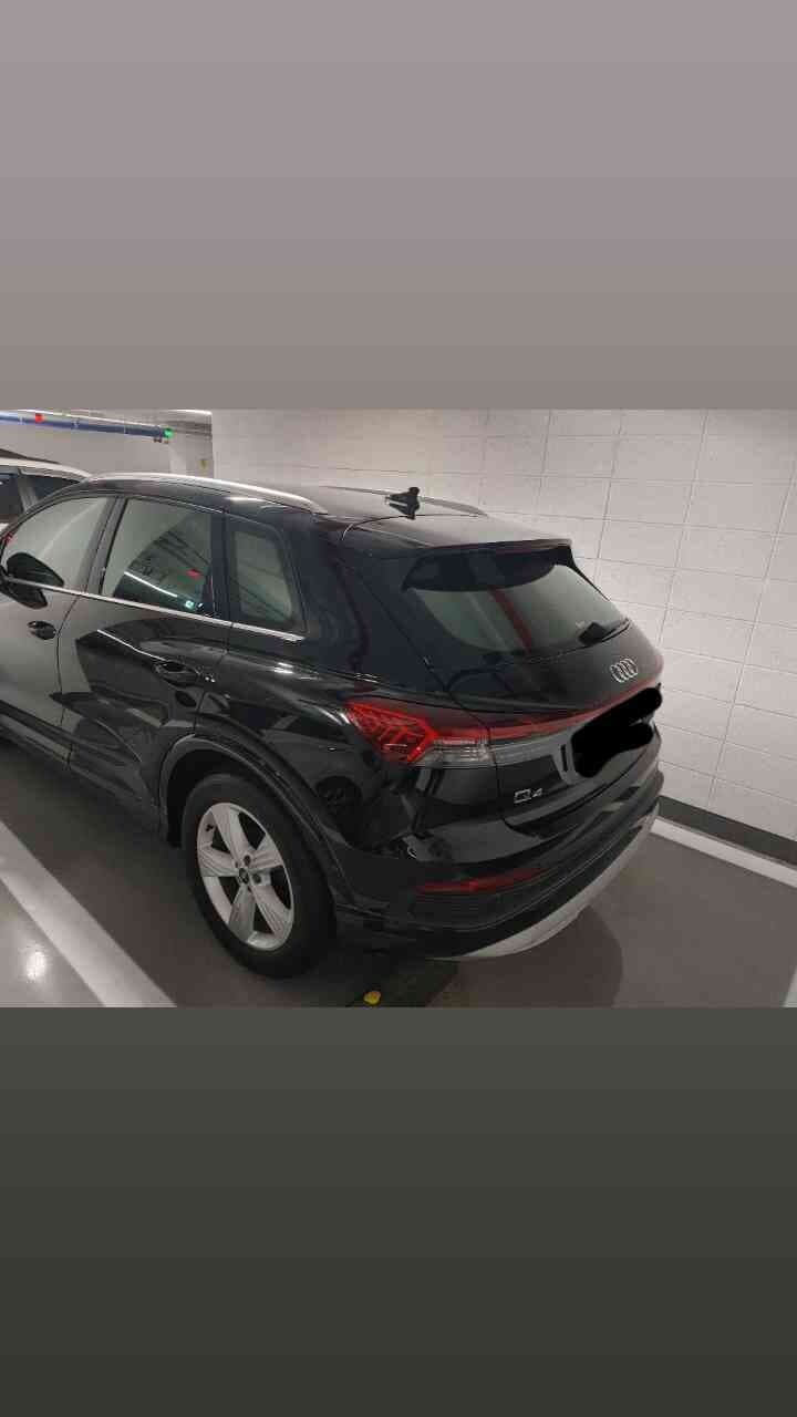 아우디 Q4 e-트론 e-트론 40 게시글 썸네일