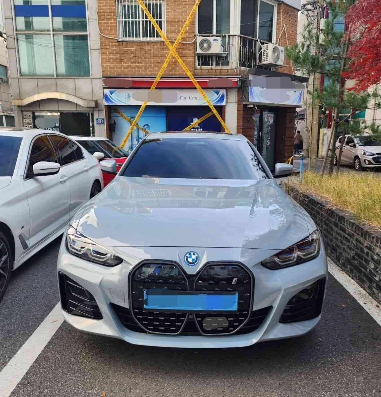 BMW i4 eDrive 40 그란쿠페 M 스포츠 프로 P0-1 게시글 썸네일
