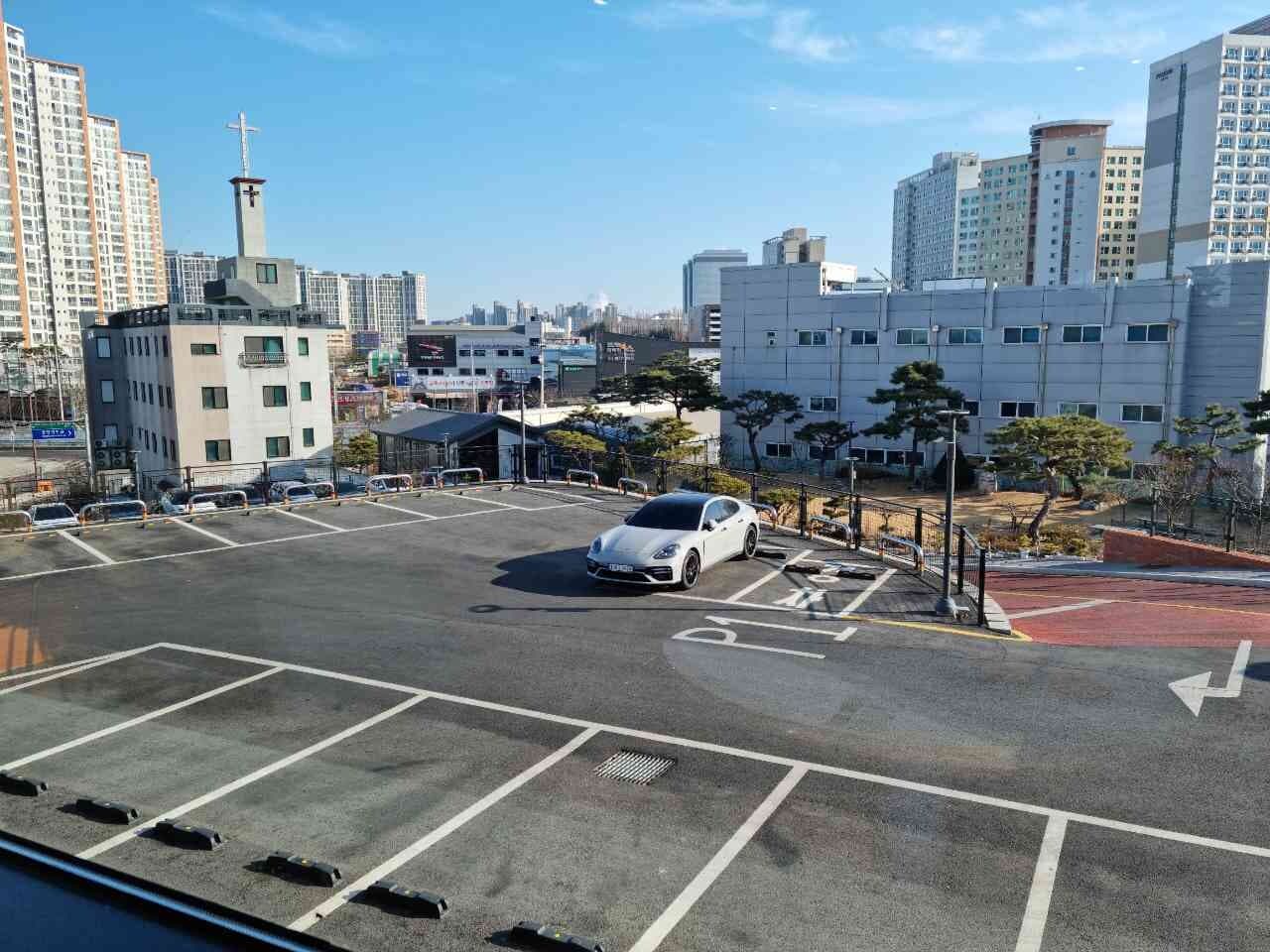 포르쉐 파나메라 파나메라 4 게시글 썸네일