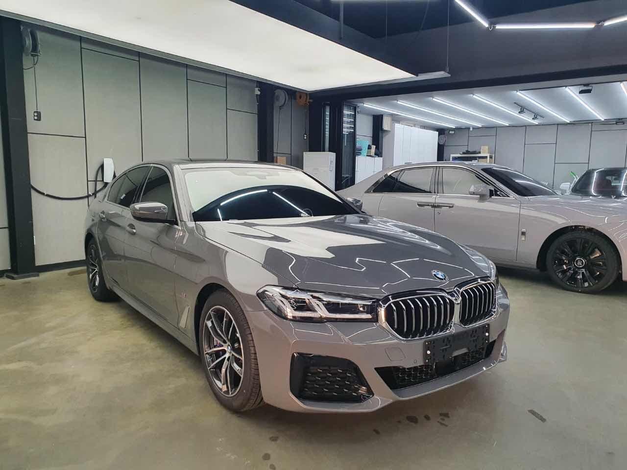 BMW 5시리즈 520i M 스포츠 패키지 P0-1 게시글 썸네일