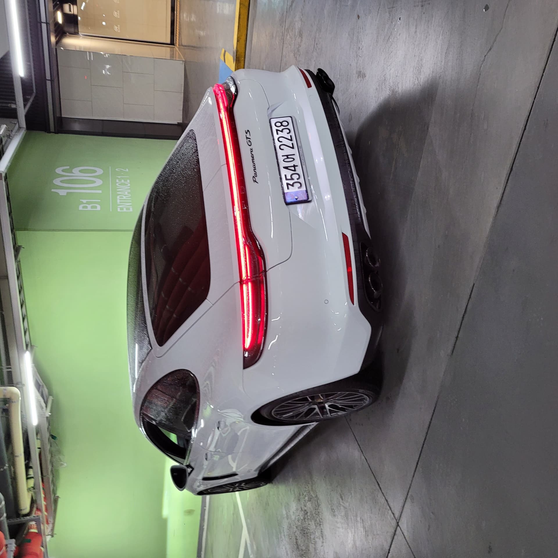 포르쉐 파나메라 파나메라 GTS 게시글 썸네일