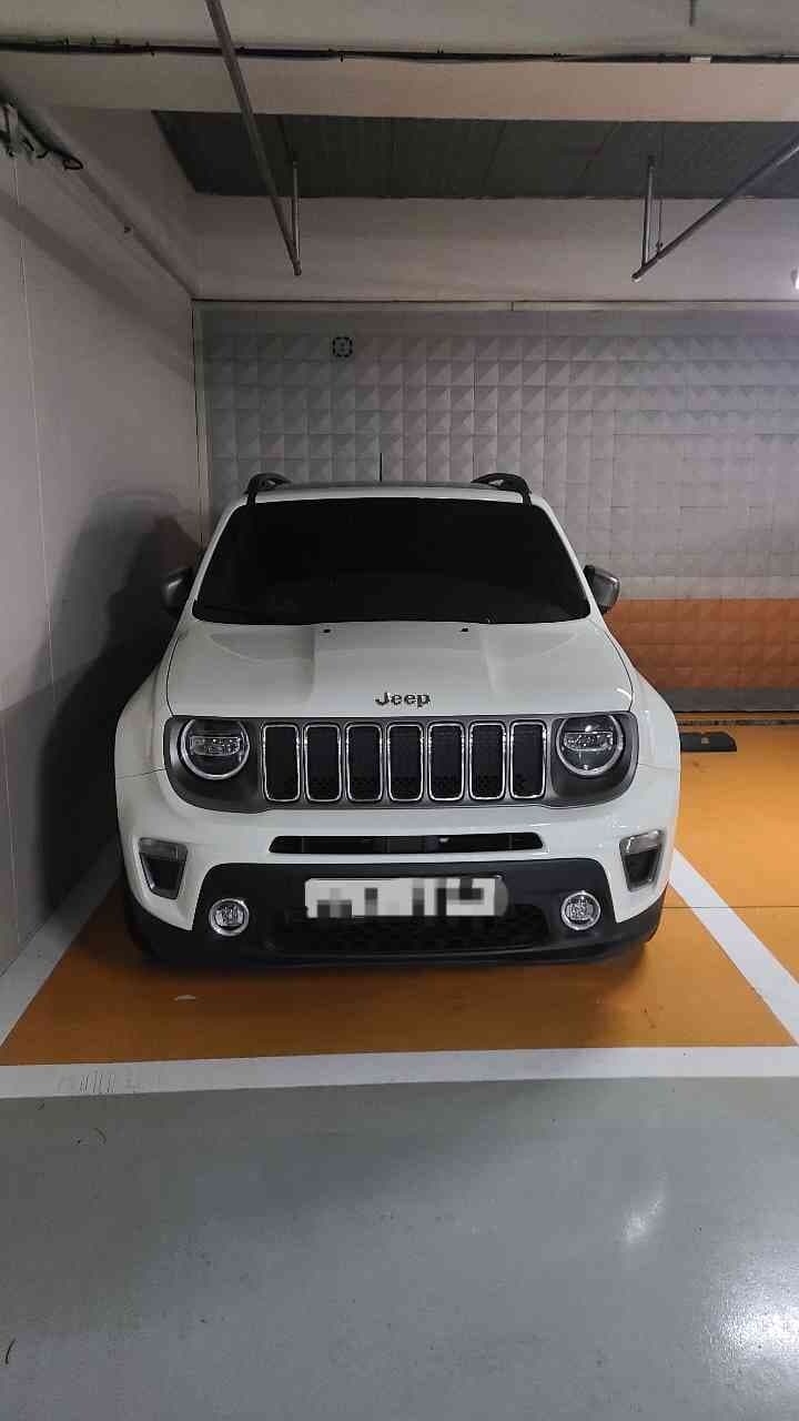 지프 레니게이드 2.4 리미티드 FWD 게시글 썸네일