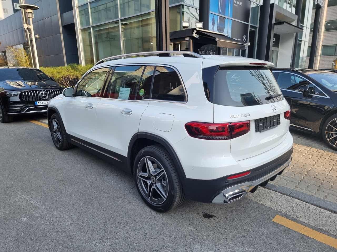 벤츠 GLB-클래스 GLB 250 4MATIC (7인승) 게시글 썸네일