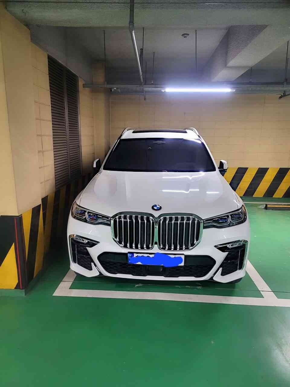 BMW X7 40i xDrive M 스포츠 패키지 게시글 썸네일