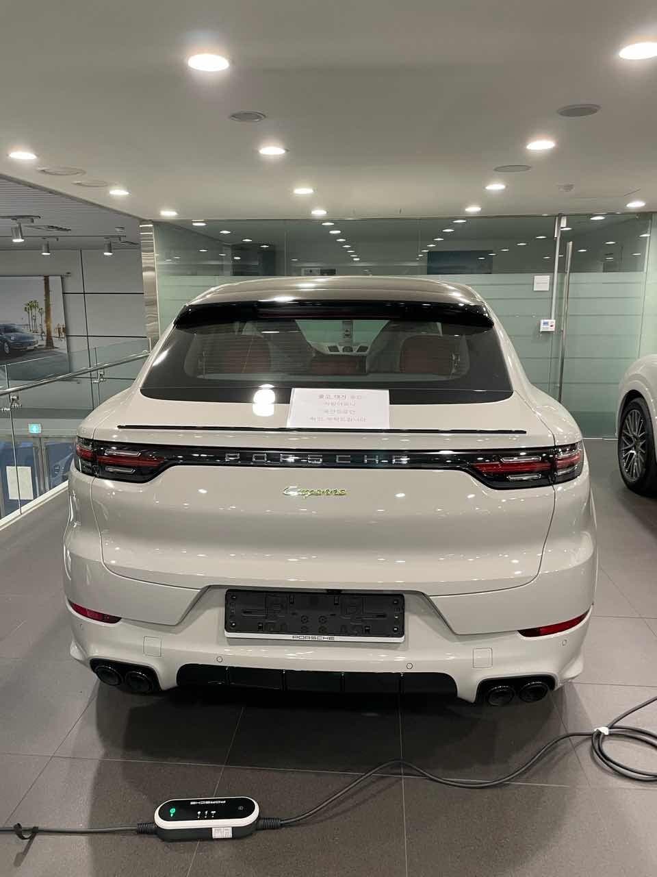 포르쉐 카이엔 쿠페 카이엔 e-하이브리드 쿠페 게시글 썸네일