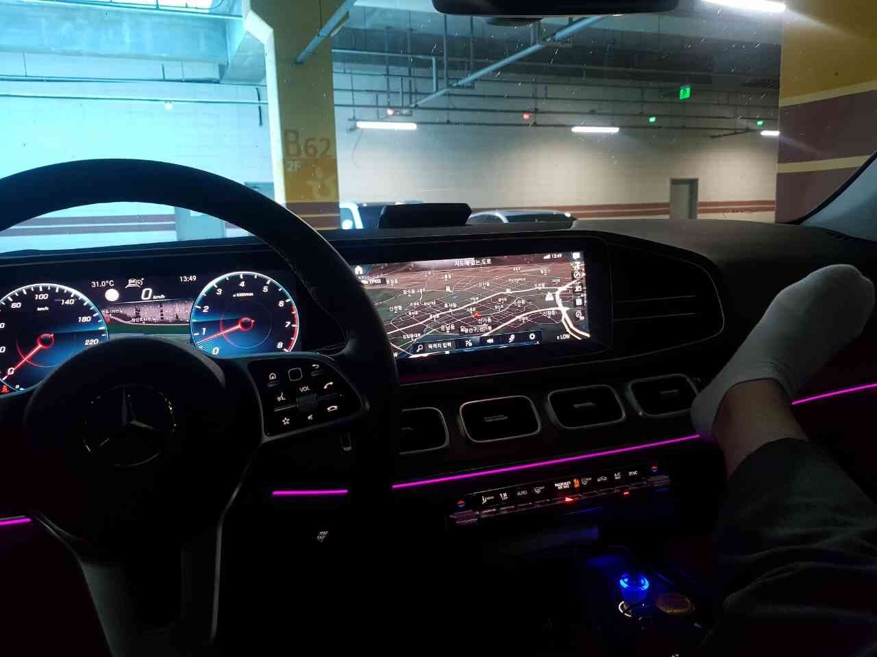 벤츠 GLE-클래스 GLE 450 4MATIC 게시글 썸네일