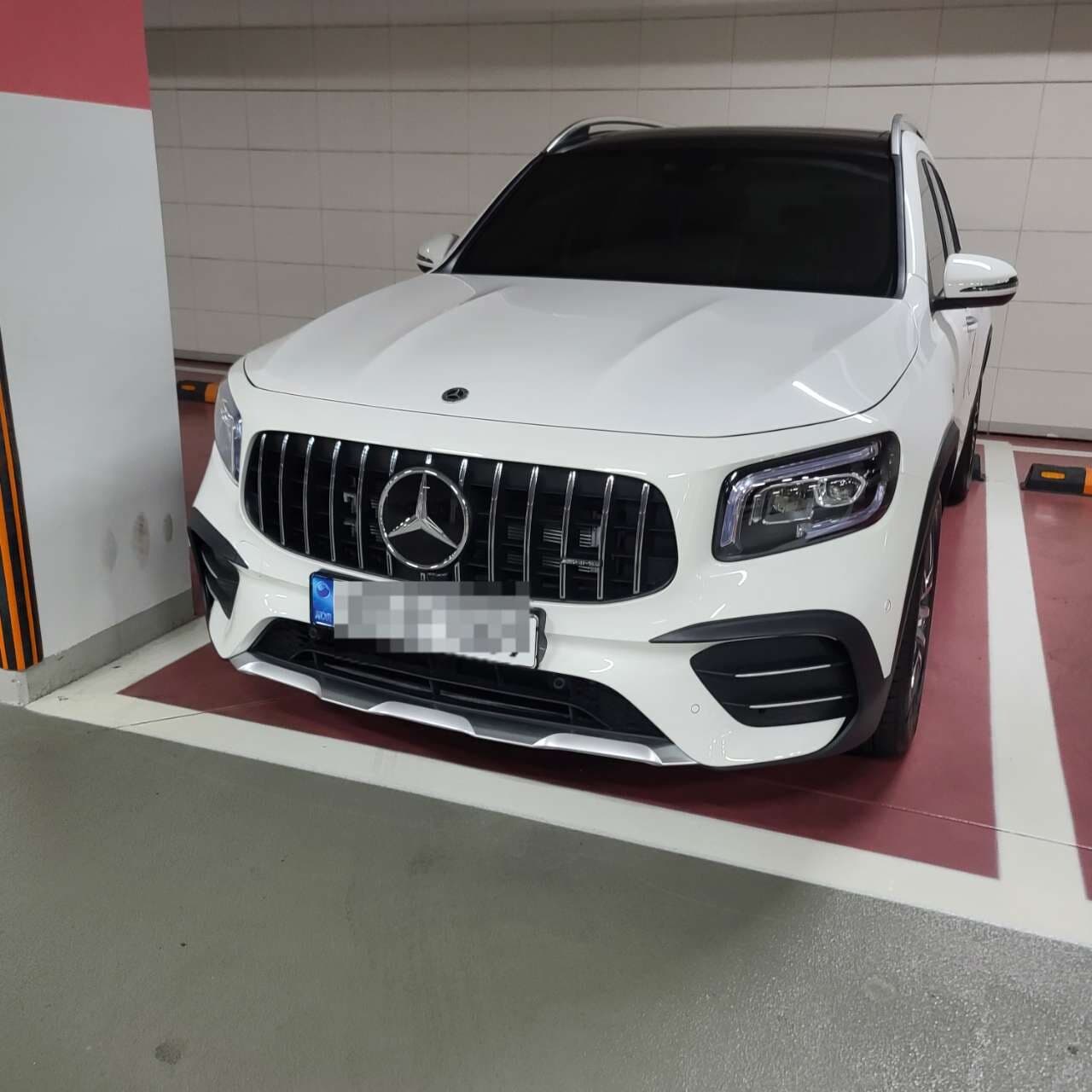 벤츠 GLB-클래스 AMG GLB 35 4MATIC 게시글 썸네일