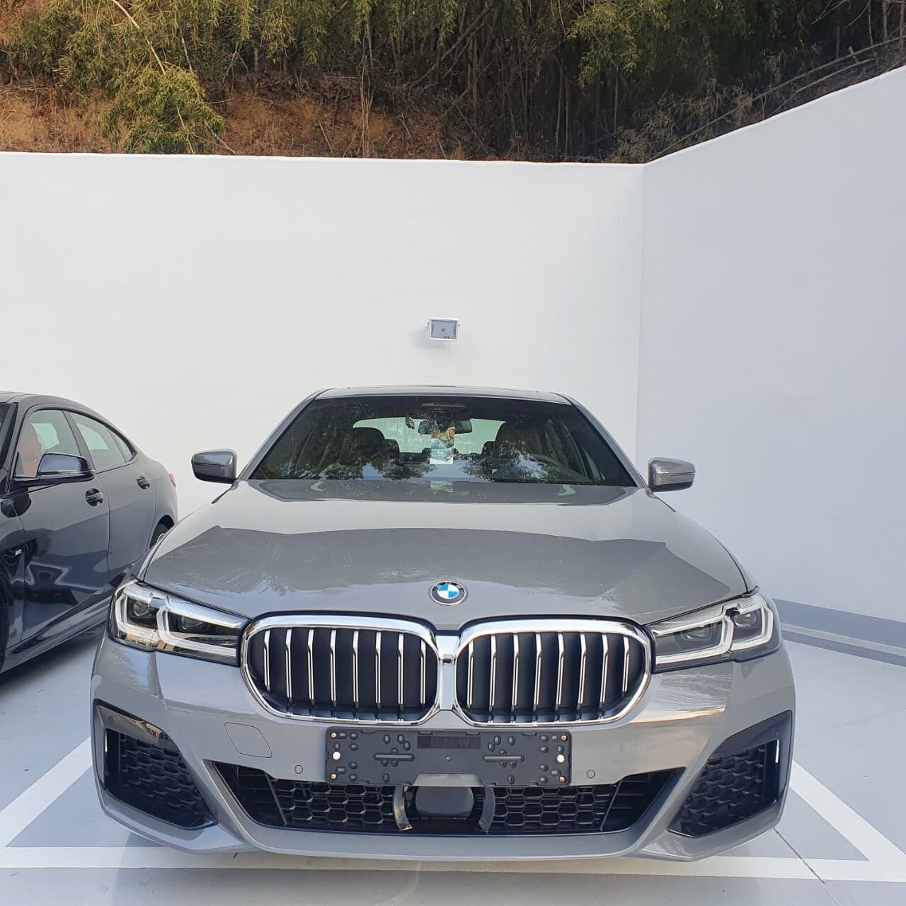 BMW 5시리즈 530i xDrive M 스포츠 패키지 게시글 썸네일