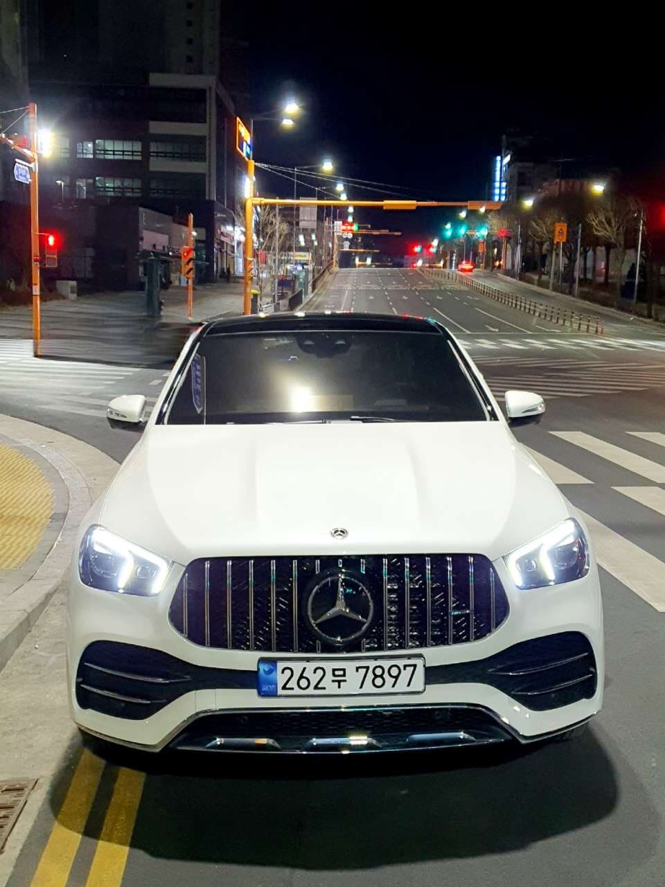 벤츠 GLE-클래스 GLE 400d 4MATIC 쿠페 게시글 썸네일