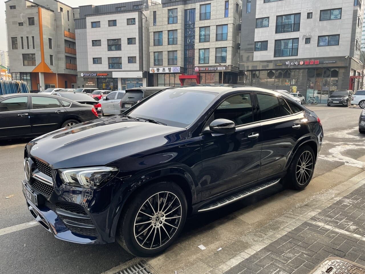 벤츠 GLE-클래스 GLE 400d 4MATIC 쿠페 게시글 썸네일