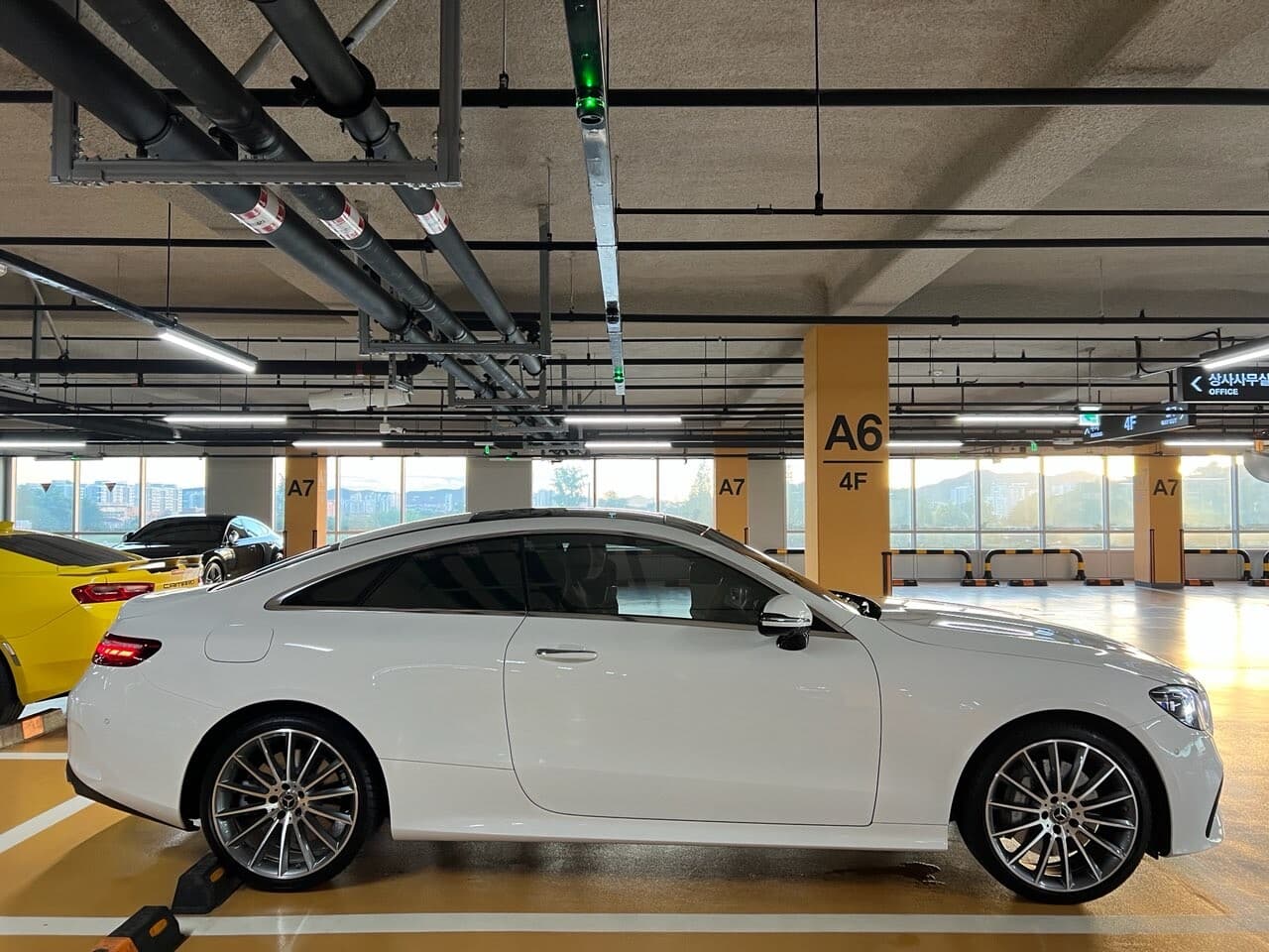 벤츠 E-클래스 E 450 4MATIC 쿠페 게시글 썸네일