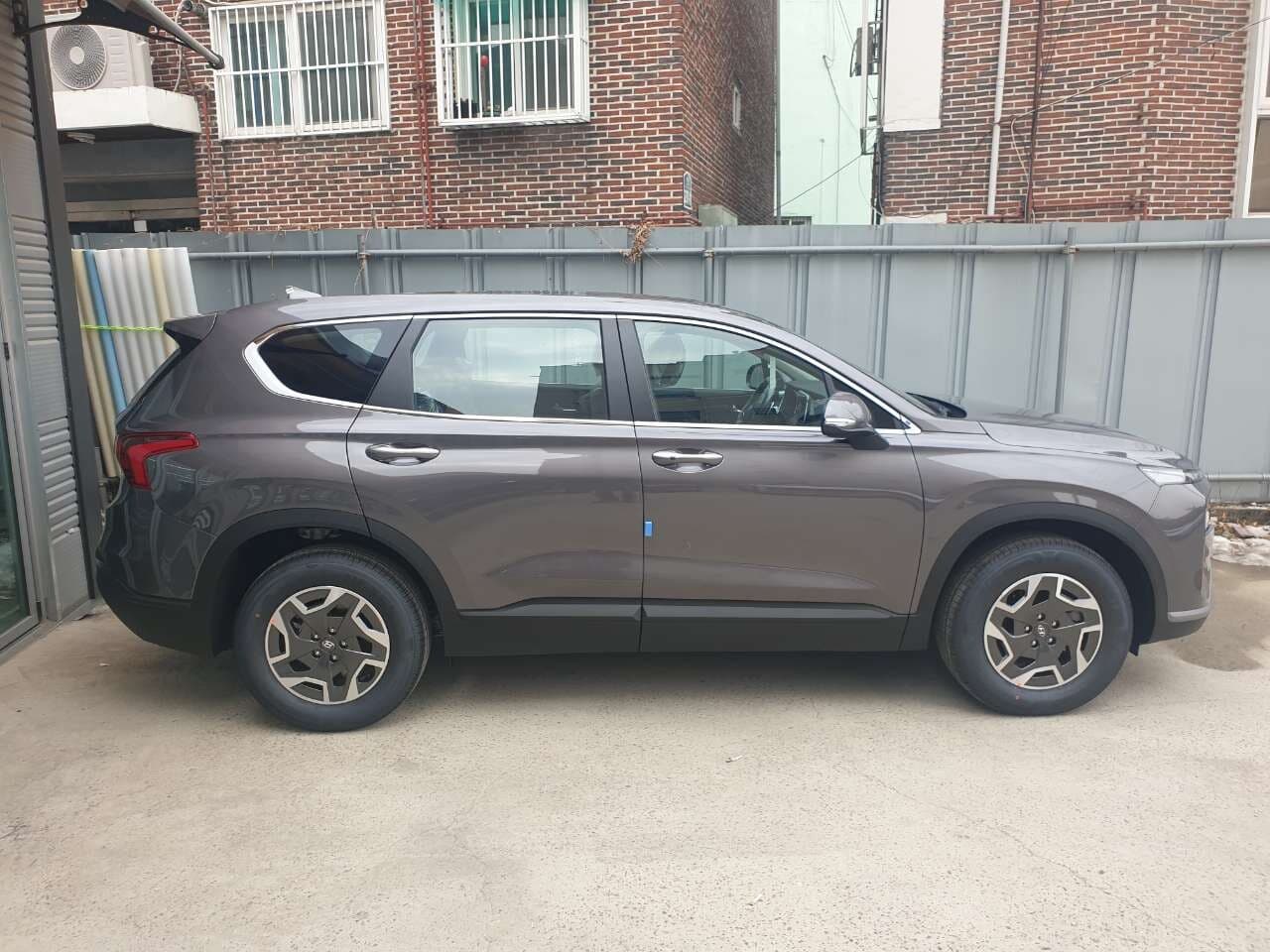 현대 싼타페 하이브리드 익스클루시브 6인승 2WD 게시글 썸네일