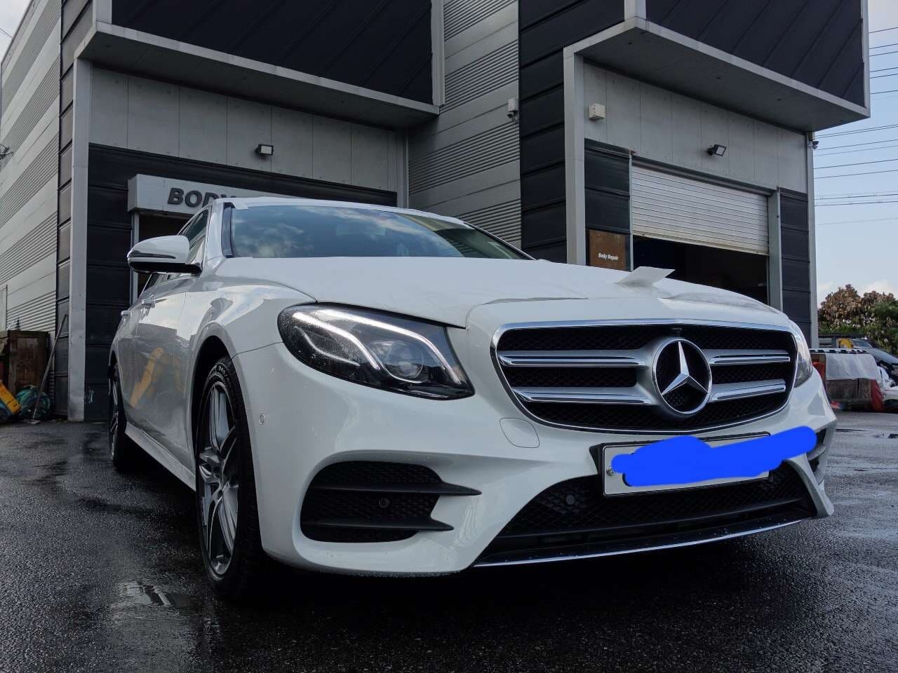 벤츠 E-클래스 E300 AMG 라인 게시글 썸네일