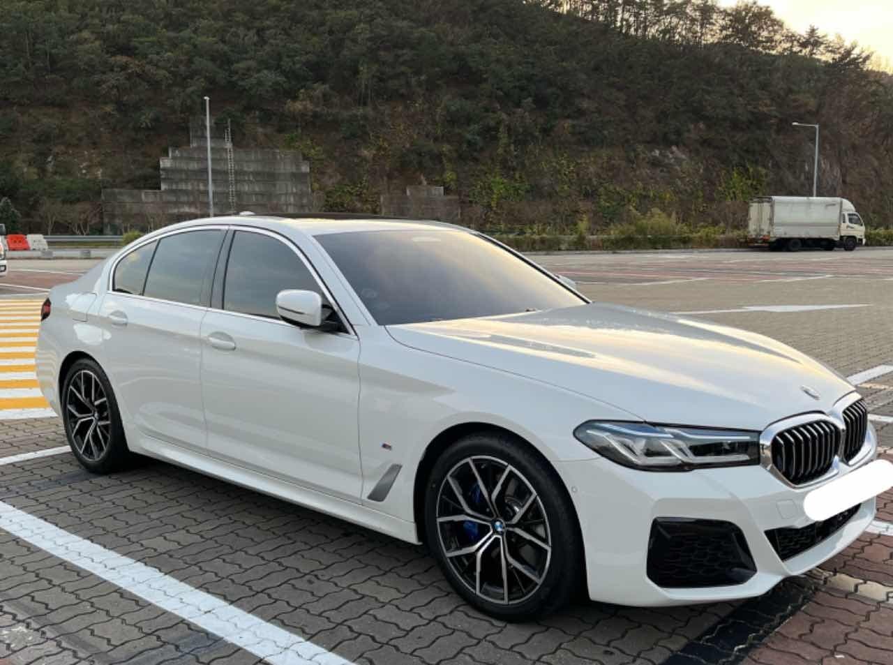 BMW 5시리즈 530i M 스포츠 패키지 P0-1 게시글 썸네일