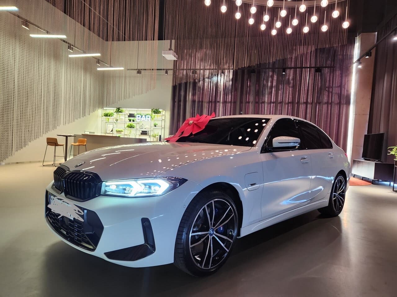 BMW 3시리즈 330e M 스포츠 P0-1 게시글 썸네일