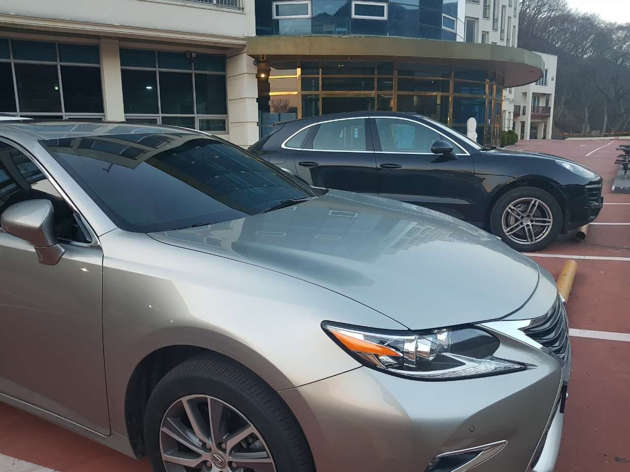 렉서스 ES 300h 슈프림 게시글 썸네일