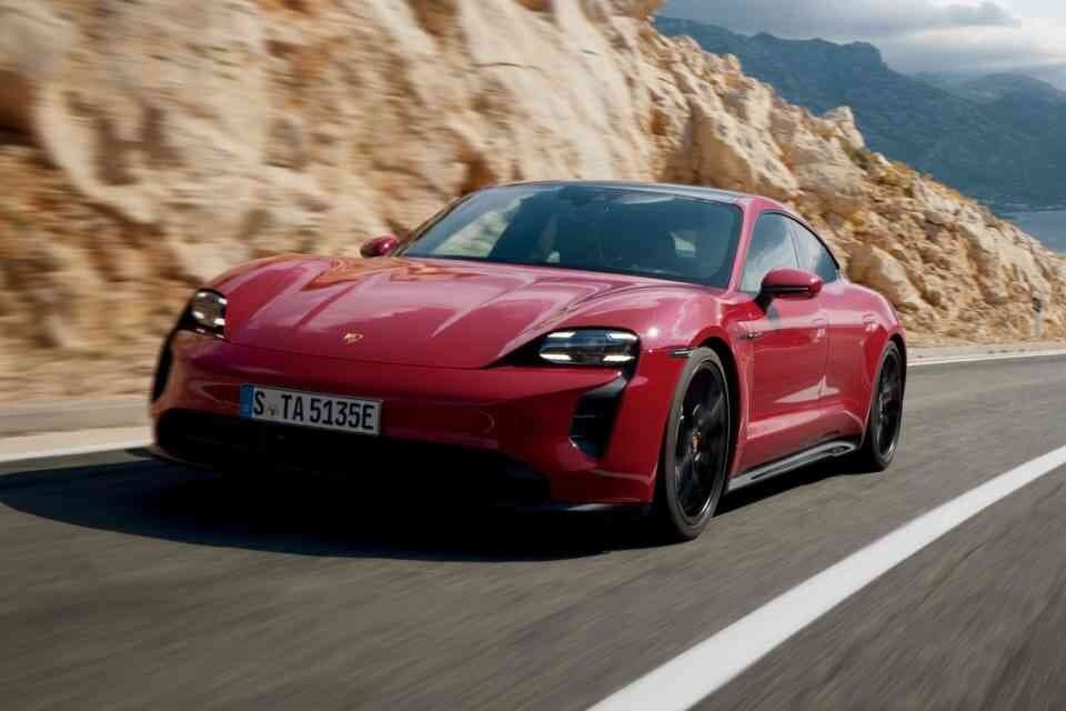 타이칸 GTS 출시!!! 게시글 썸네일