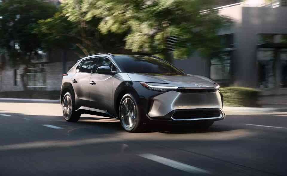 토요타가 전기차 bZ4X를 환불한다고 합니다 게시글 썸네일