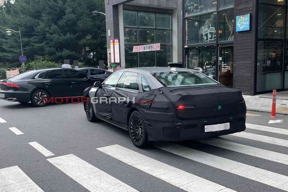 신형 그랜저 스파이샷 보고가세요~~ 게시글 썸네일