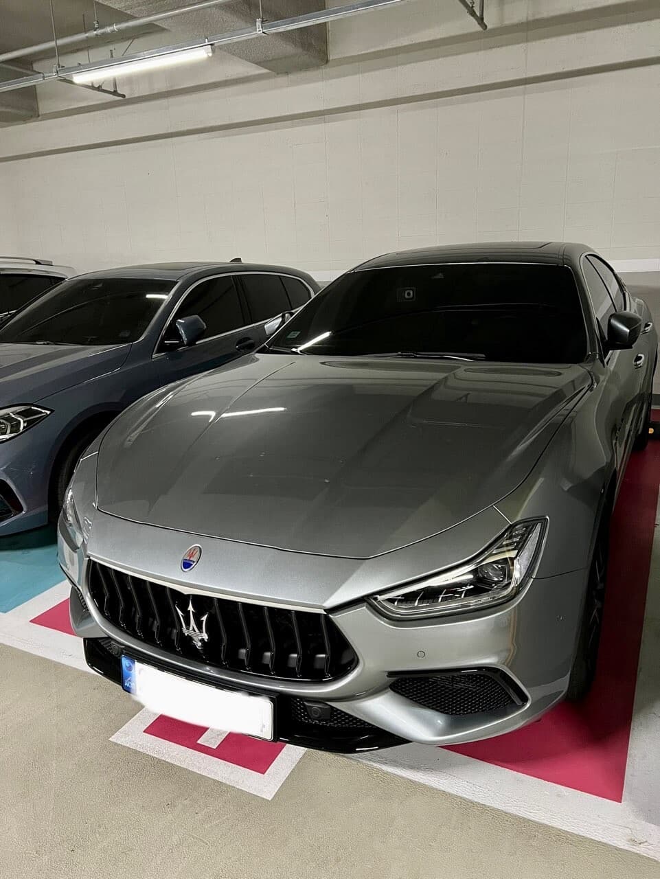 마세라티 기블리 GT 게시글 썸네일