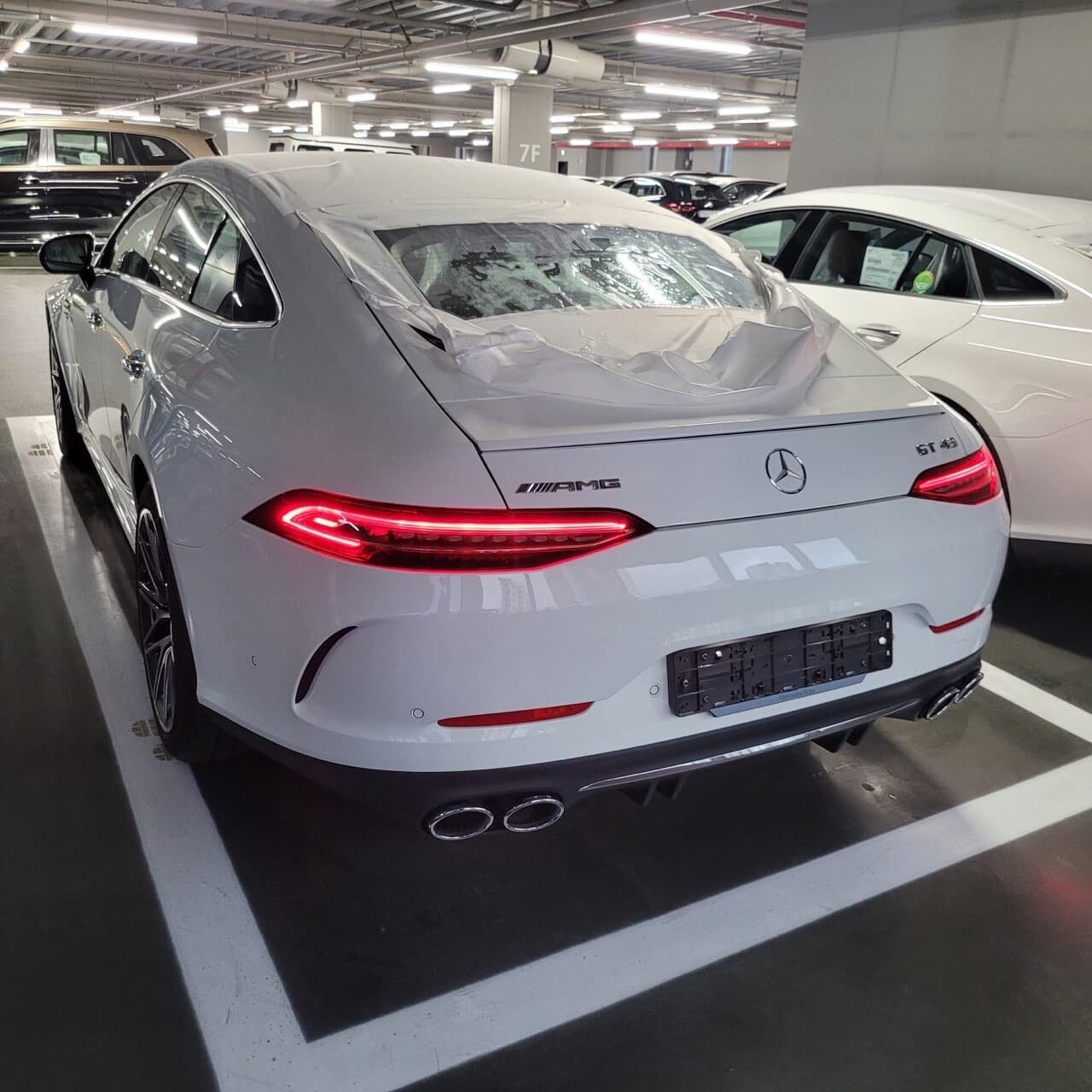 벤츠 AMG GT 43 4MATIC+ 4도어 게시글 썸네일
