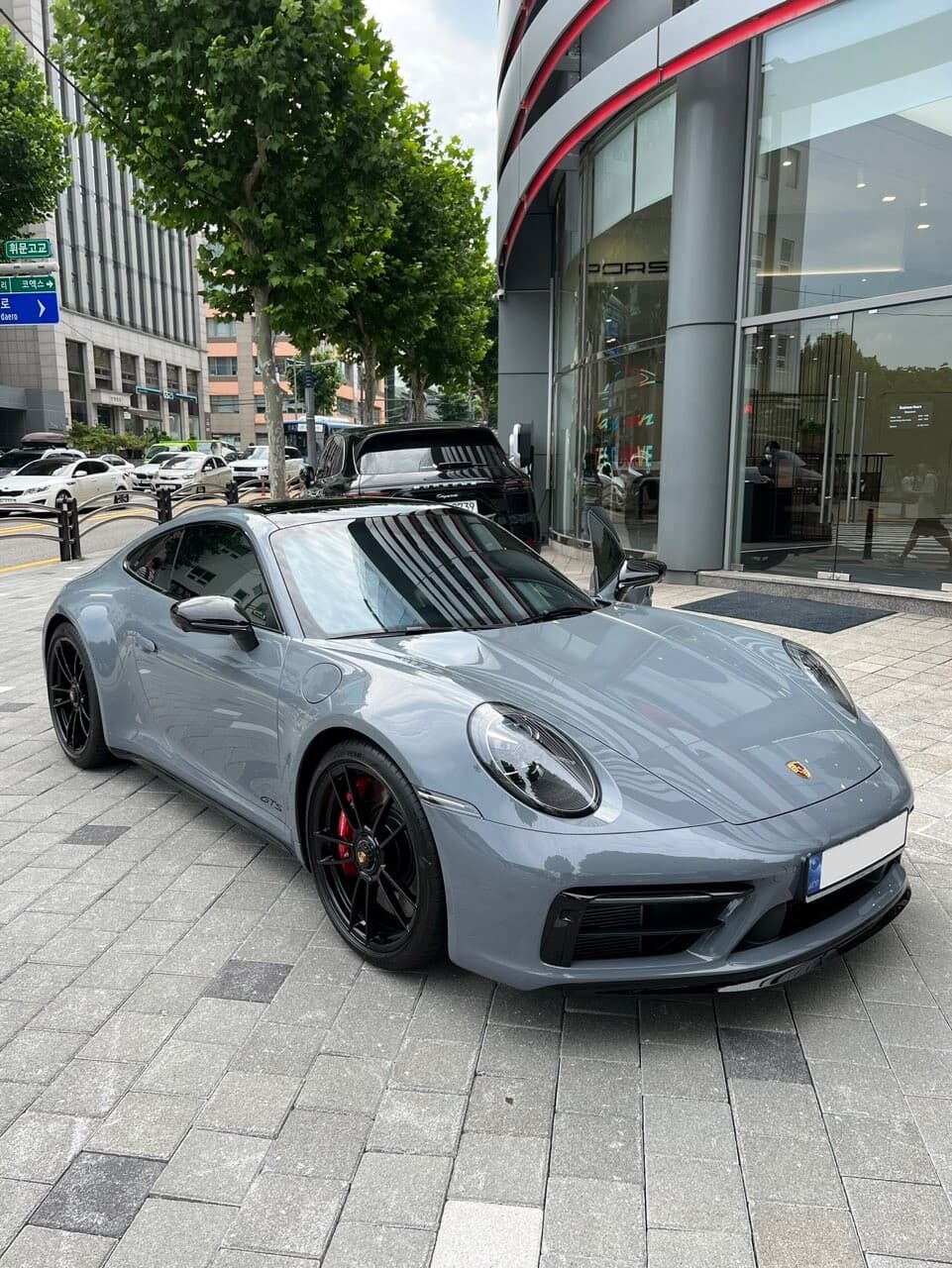 포르쉐 911 카레라 4 GTS 게시글 썸네일