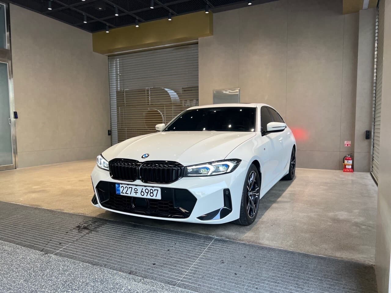 BMW 3시리즈 320i P2-2 게시글 썸네일