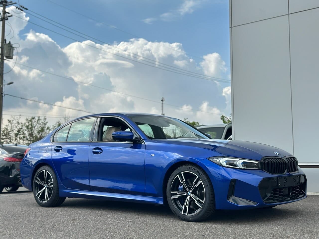 BMW 320i 게시글 썸네일