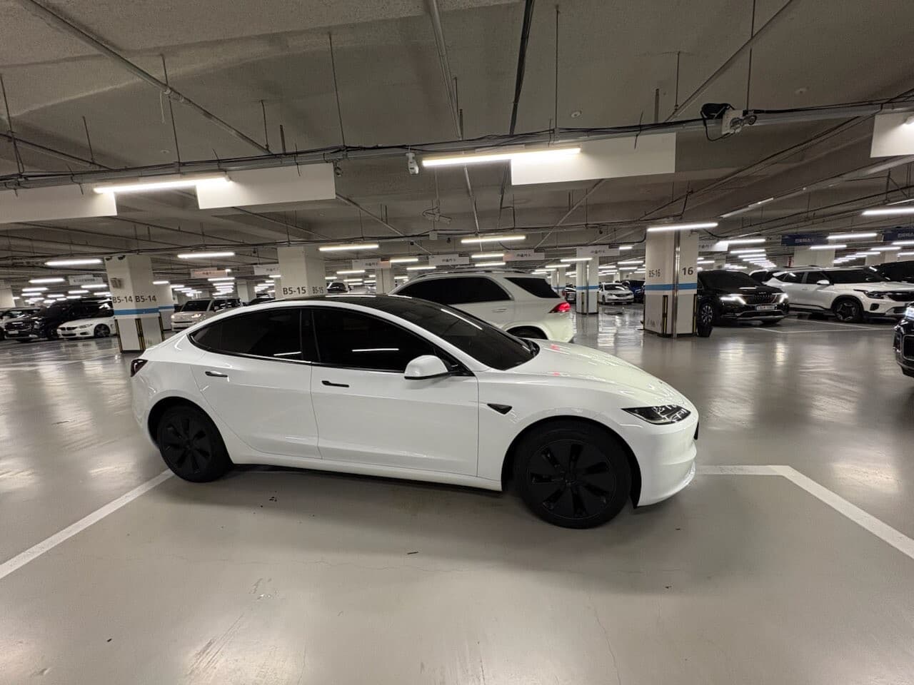 테슬라 좋네요 ㅎㅎ 하이테크 ! 게시글 썸네일